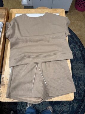 Women’s Short Sleeve Relaxed Top & Drawstring Shorts Set - Taupe